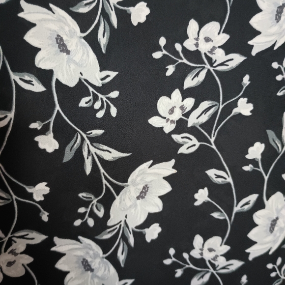 Old Navy Dark Cottage Top Medium Black Floral Ruffle Peasant Bohemian - Picture 3 of 10